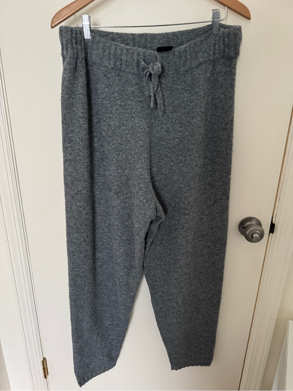 H&M Heather Gray Knit Drawstring Joggers